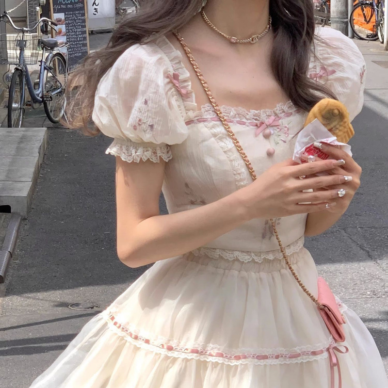 Female Sweet Square Collar Short Sleeve Top And Skirt Suit