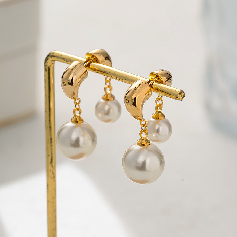 Pearl Earrings For Women Retro Easy Matching Simple And Light Luxury Earrings