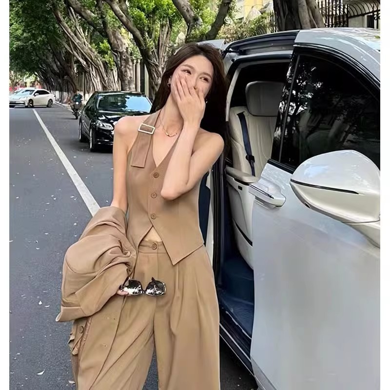 Internet Celebrity Fried Street Vest Elegant Socialite High Sense Three-piece Set
