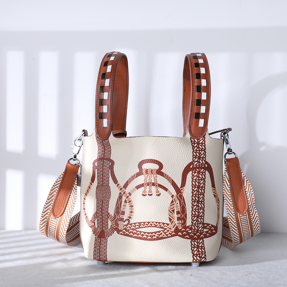 https://cf.cjdropshipping.com/quick/product/2e82f8ef-8356-452b-9b30-159a63987cd2.jpg