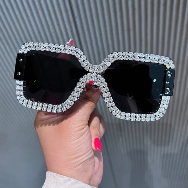 Thick Leg Jumpsuit With Personalized And Versatile Diamond Inlaid Sunglasses Black - Shop at LoveMi