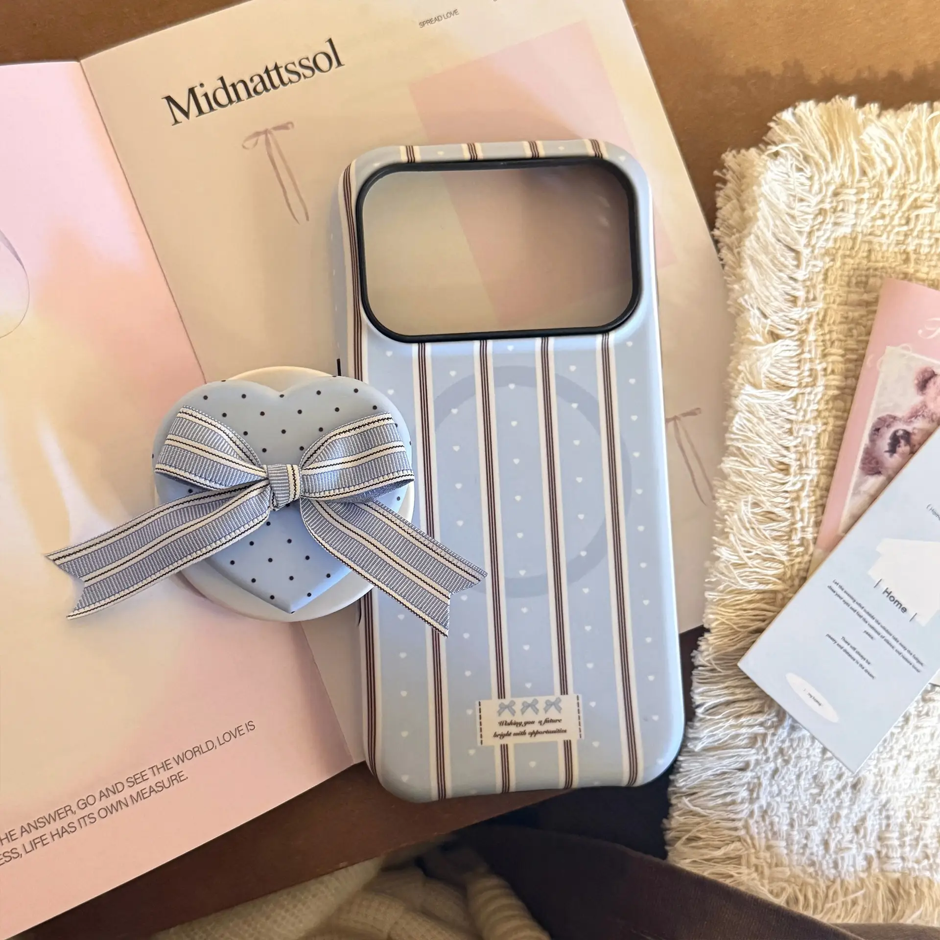 Cream-striped Heart-bow Phone Case