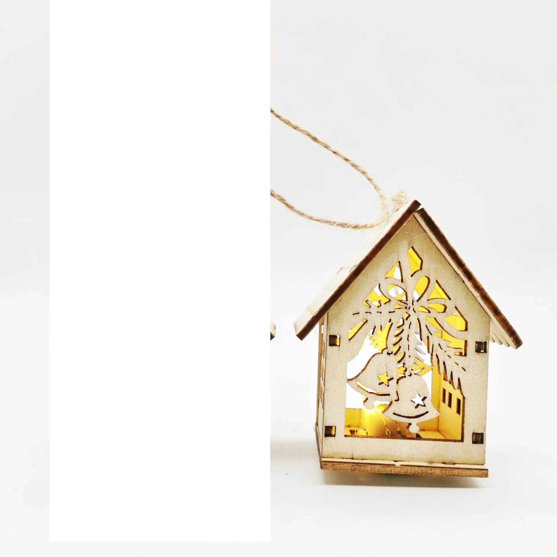 Christmas Wooden Craftwork Christmas Small House Decorations – image 4
