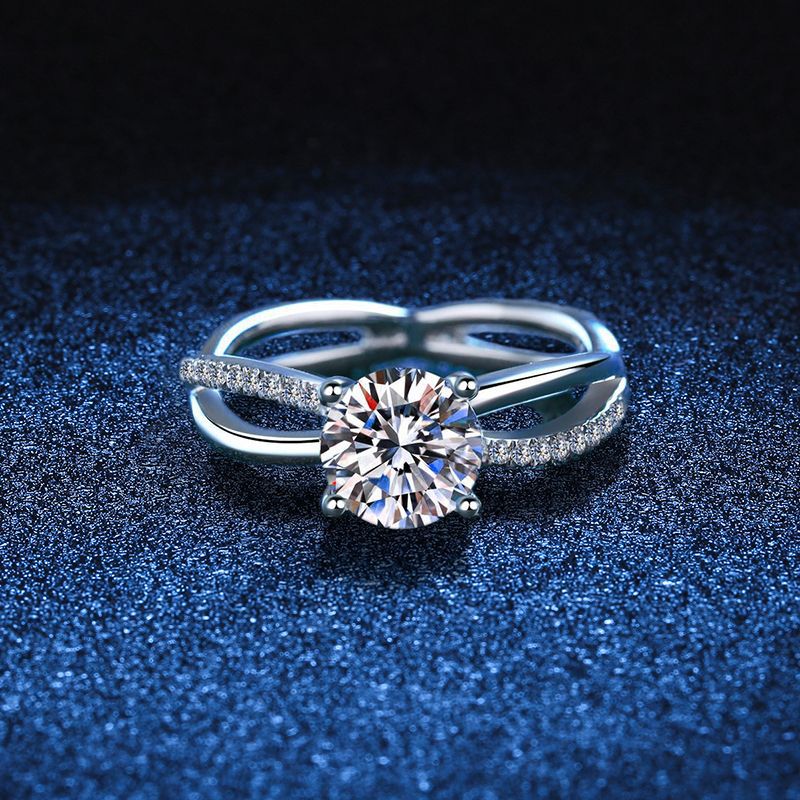 Four-claw Cross Hollow Ring S925 Sterling Silver Moissanite