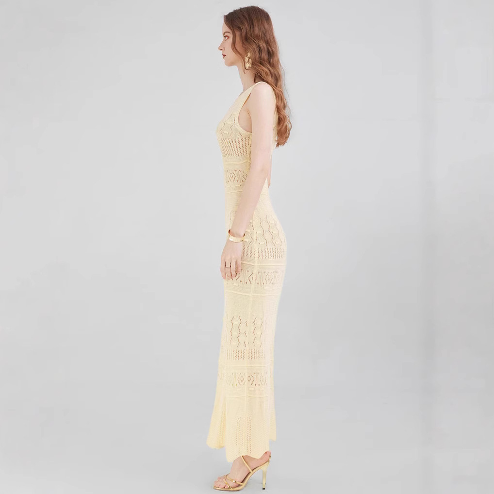 Solid-color Crew-neck Sleeveless Knit Dress For Women