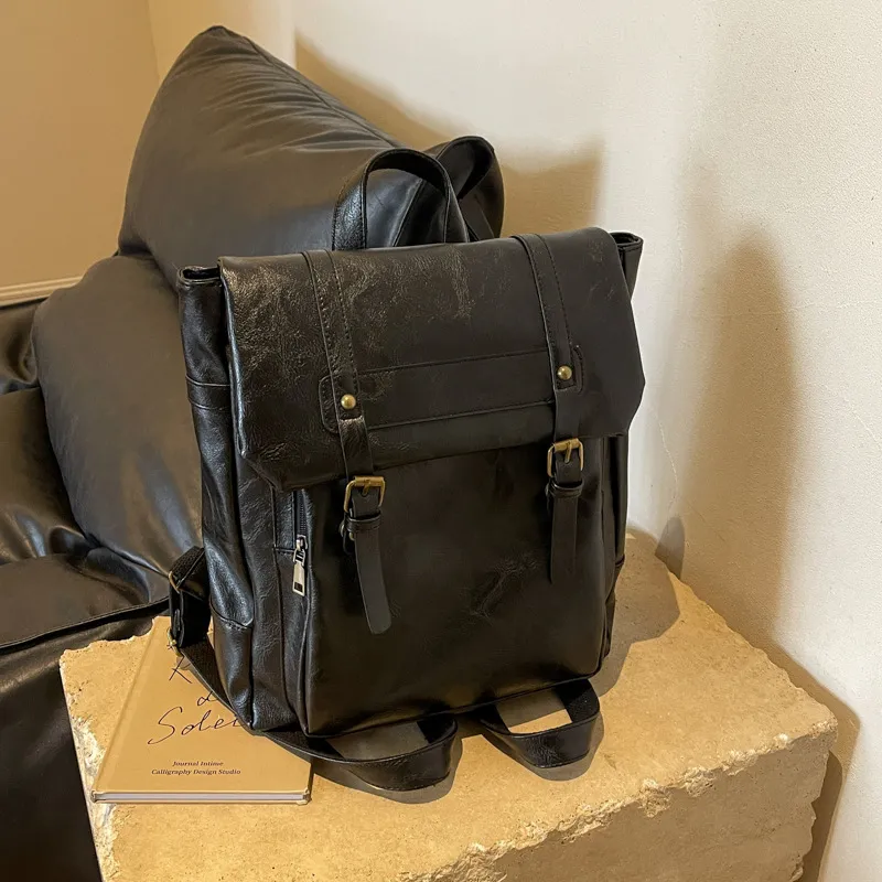 Retro Large Capacity Commuter Double-shoulder All-matching Travel Bag - Black