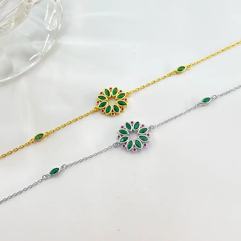 Sterling Silver Luxury High-End Diamond-Inlaid Floral Bracelet