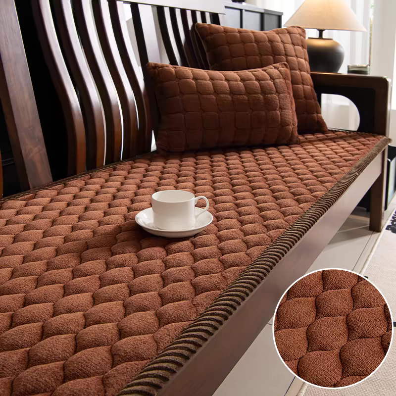 Four-Season Universal Non-Slip Plush Sofa CoverSlipcover