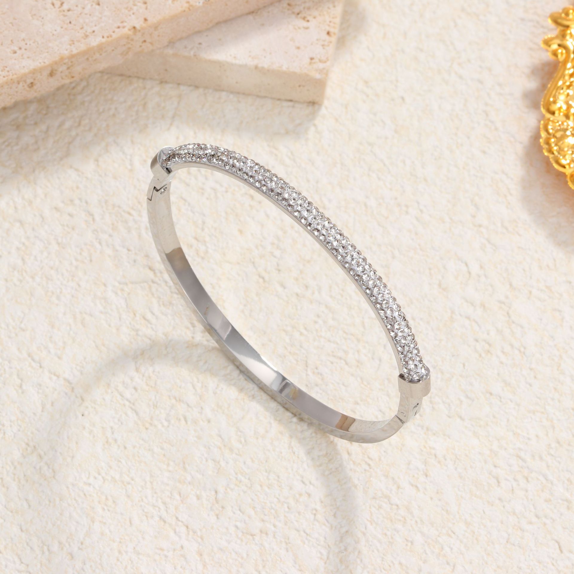 https://cf.cjdropshipping.com/quick/product/2f30ba85-44dd-4a50-88af-f69bca5c80e9.jpg