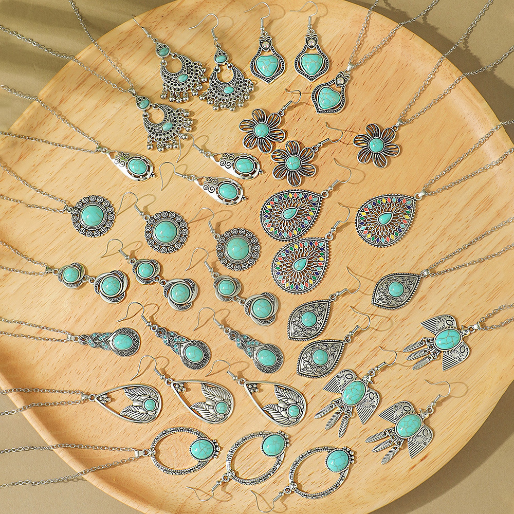 Fashion Turquoise Long Pendant Ear Rings Suit