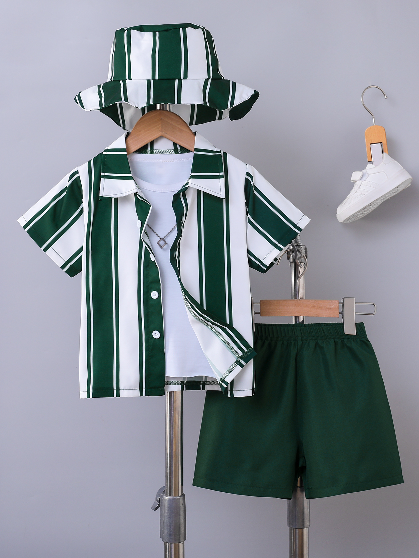 Boys Green And White Striped Short-sleeve Shirt And Shorts Set — foto 2