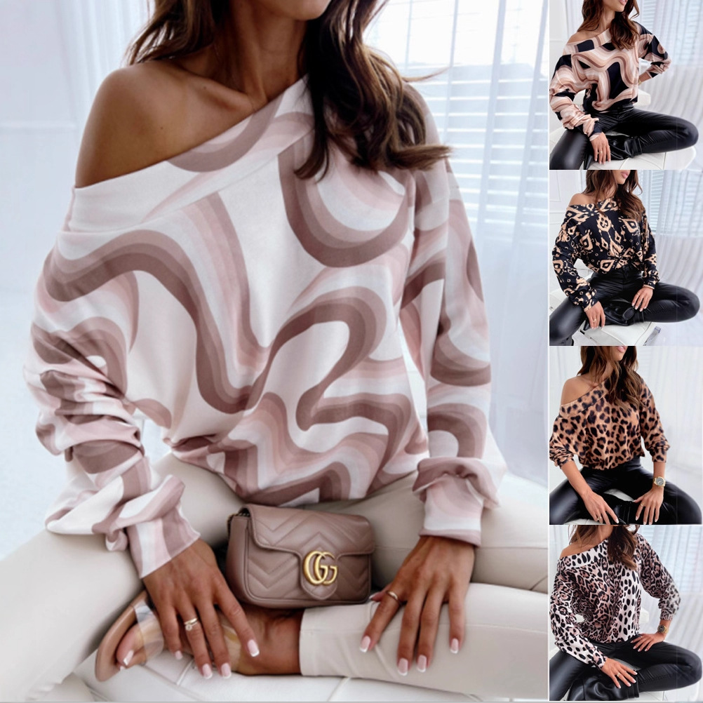 FallWinter Long-sleeve Relaxed-fit Drop-shoulder Top With A Leopard Print
