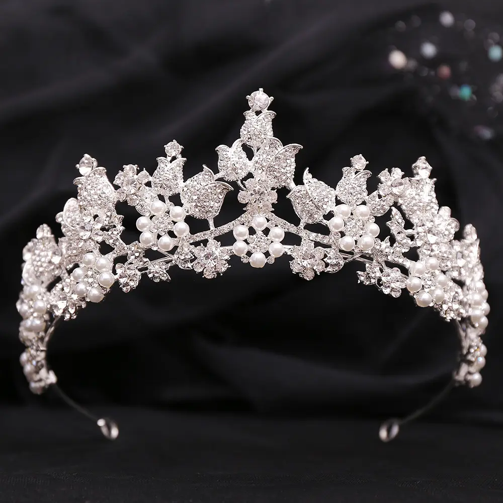 New Bridal Crown Headpiece To Complement Wedding