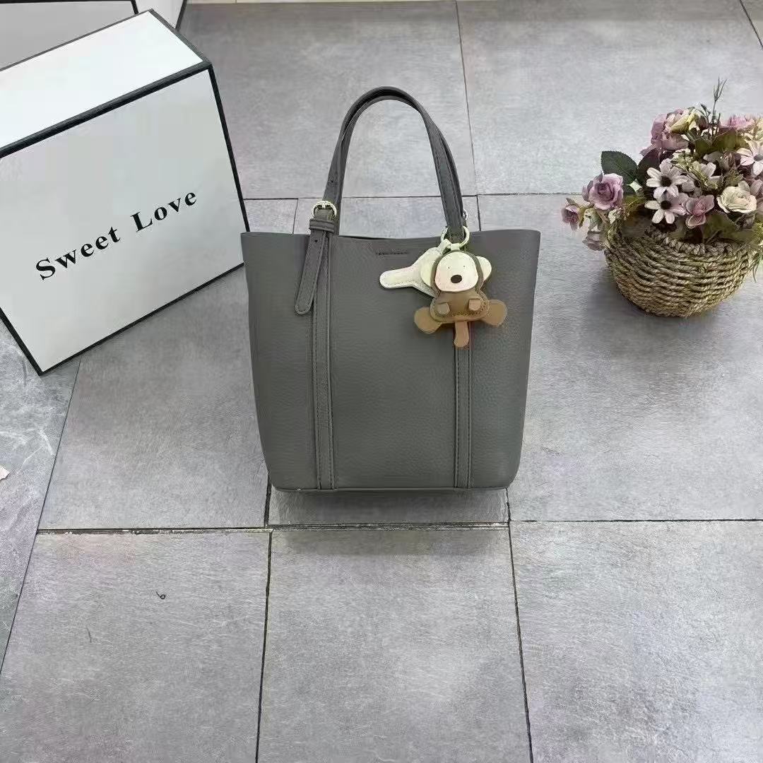 Retro Large Capacity Bag 24 2fb7f49a 50b6 4f94 b34a 8a7f30f85f6f