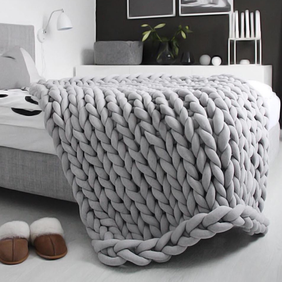 Hand Woven Woolen Blanket, picture 2 of 8