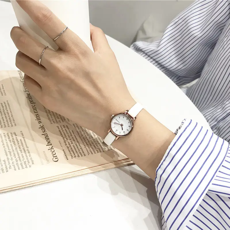 Women's Retro Mori Style Middle School Student Simple Watch