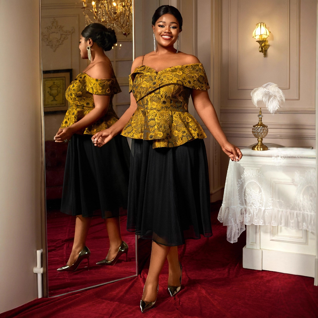 Embroidered Irregular Sleeves Corset Black Mesh Skirt