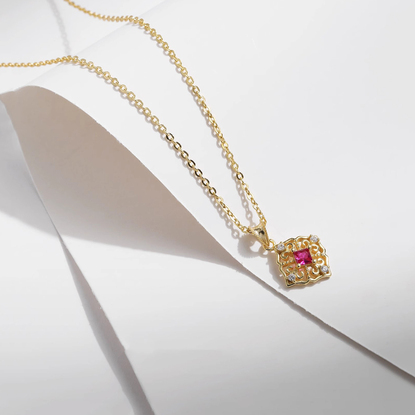 S925 Sterling Silver Retro Diamonds Necklace For Women