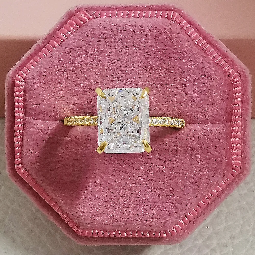 Ice Flower Cut Affordable Luxury Style Niche Advanced Design Ring For Women - Gold