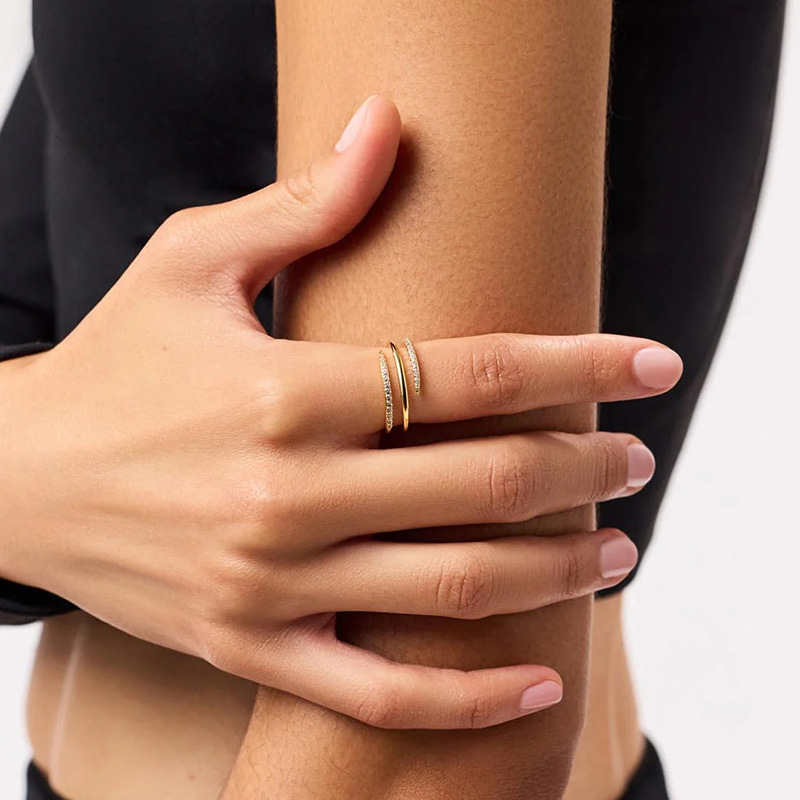 Inlaid Zircon Three-ring Line Ring Female Light Luxury Advanced