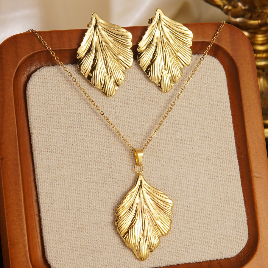 Stainless Steel Heart Bow Flower Necklace And Earrings Set