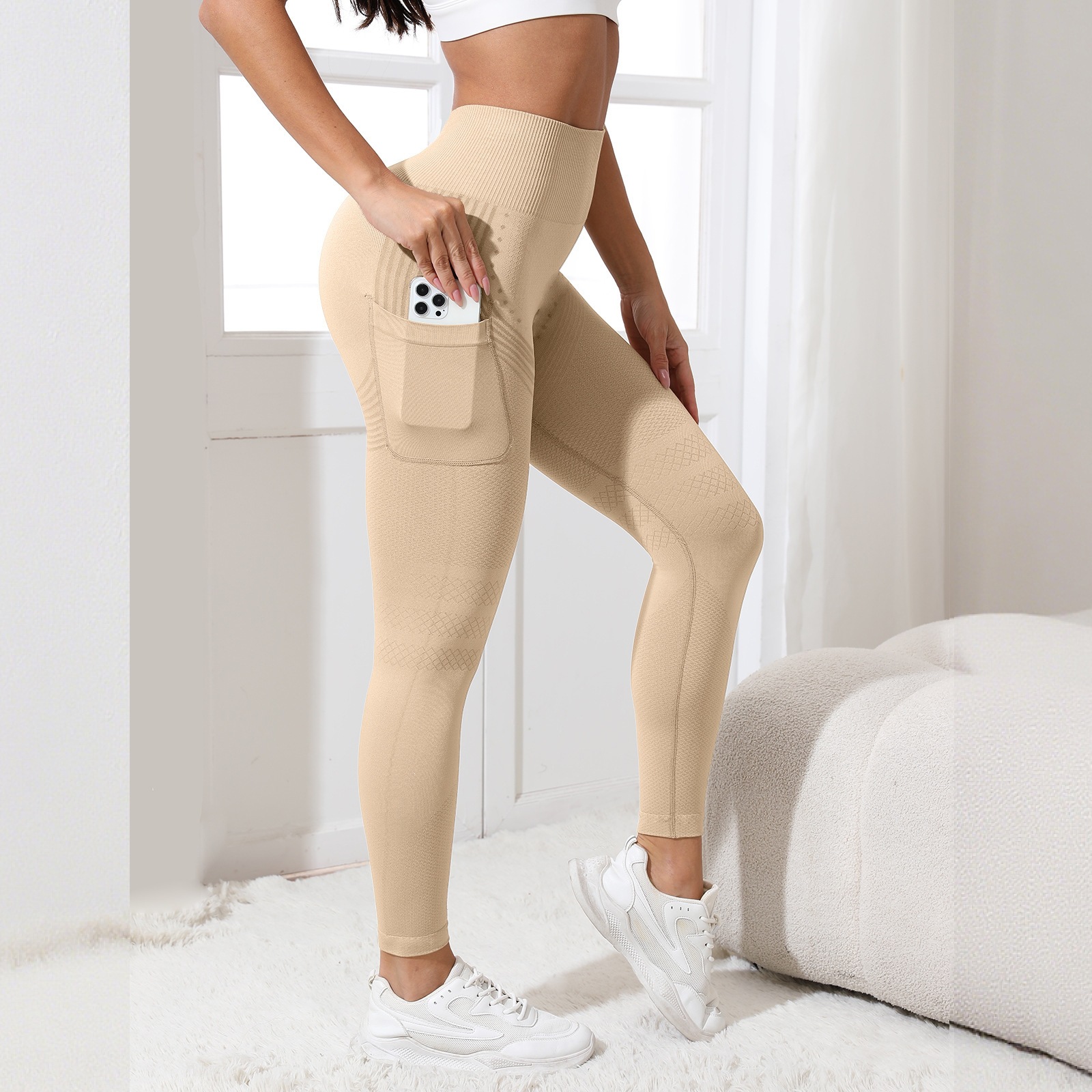Seamless Pocketed Workout Leggings, picture 4 of 8