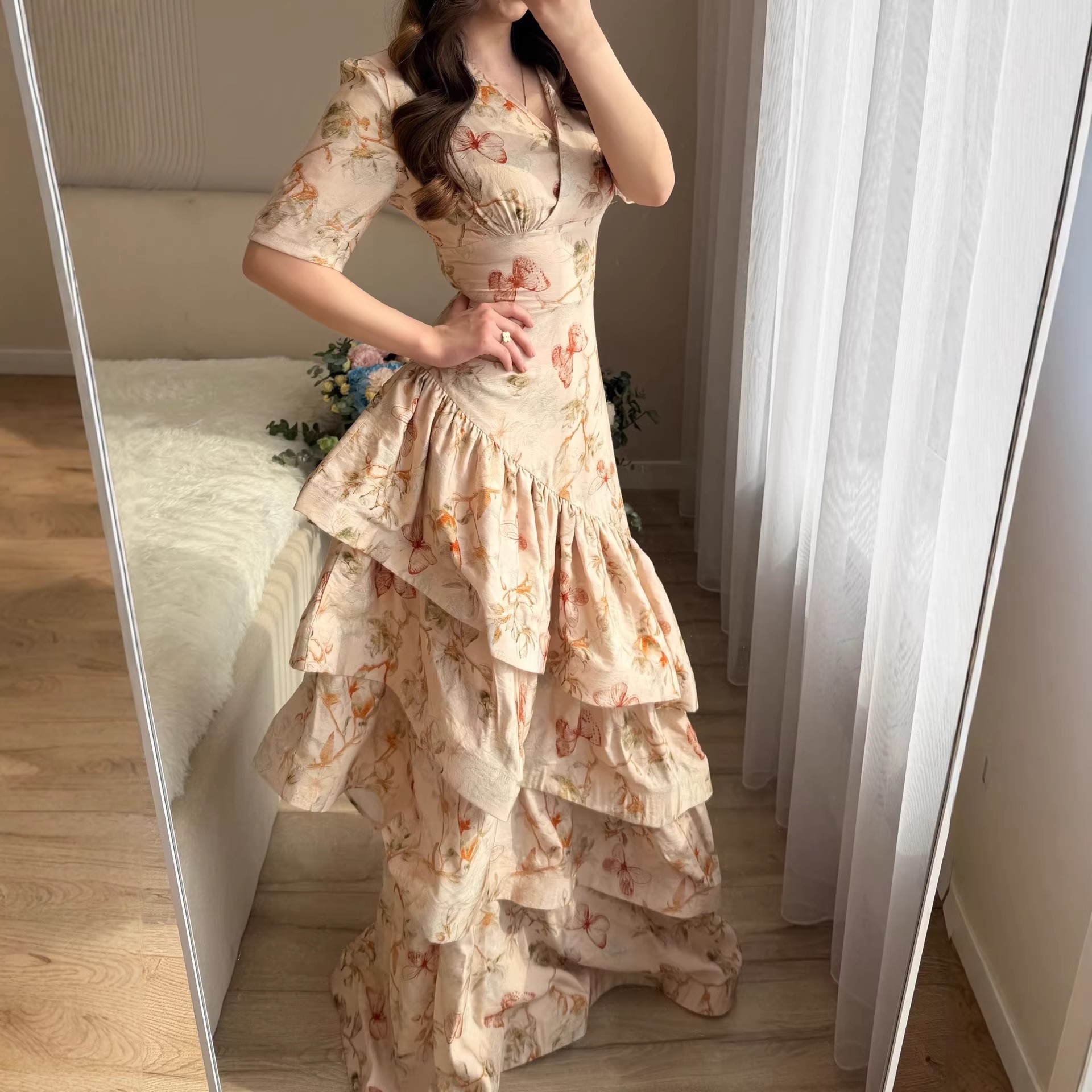 V-neck Floral Ruffled Slim-fit Long Mermaid Dress 30a8b69d E741 4fdd Bf14 386c45663b19