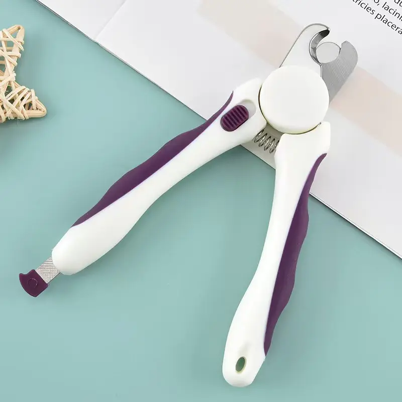 Nail Clippers For Medium- To Large-Sized Dogs