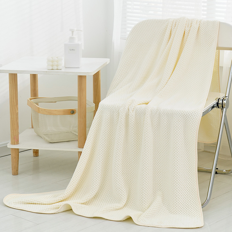 Pineapple Plaid High Density Thick Coral Fleece Beach Towel Soft Water Absorption Water Controlling Wool Color