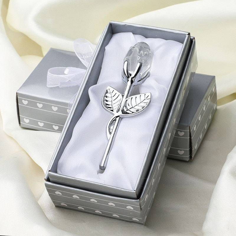 Silver Rod White Rose