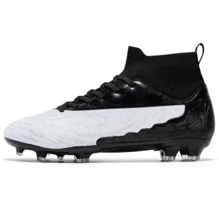 Professional Spike Breathable Sweat Absorbing Outdoor Sports Soccer Shoes - White