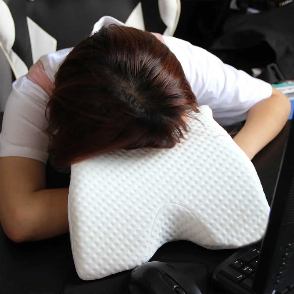 Title 14, Cuscino per dormire in ufficio