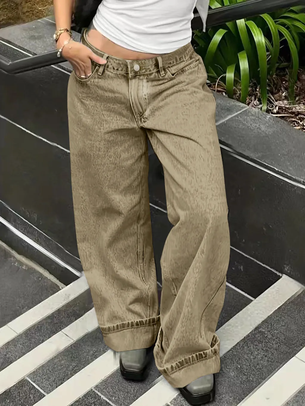 Loose Casual Straight-leg Jeans With Side Pockets For Women - Khaki