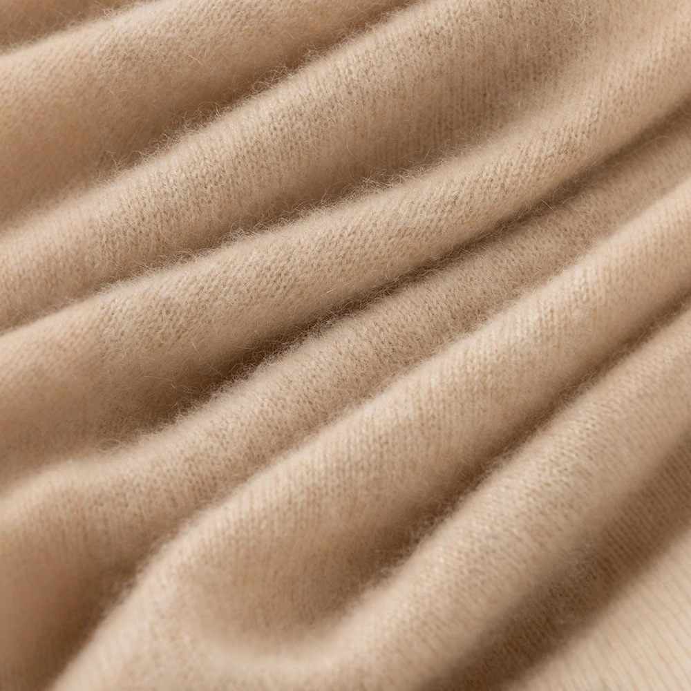 Womens Solid-Color Loose-Fit Mock-Neck Cashmere Sweater