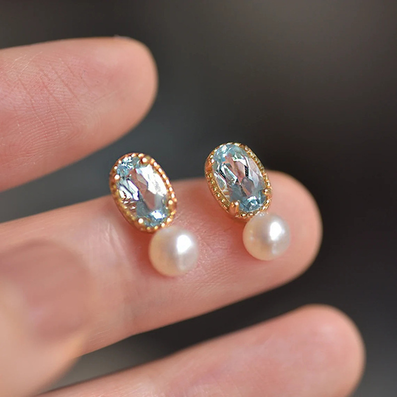 Elegant Stud Earrings