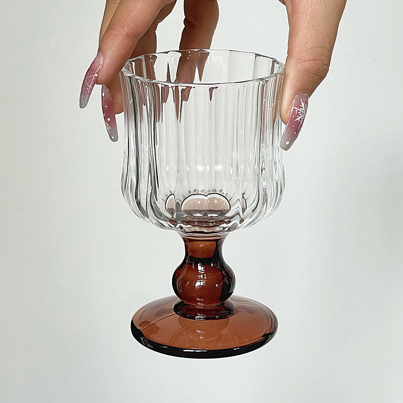 Niche Atmosphere Mid-ancient Glass Goblet