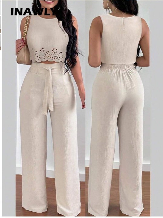 Buy Women's Clothing Online | Buy Trending Dresses for Women