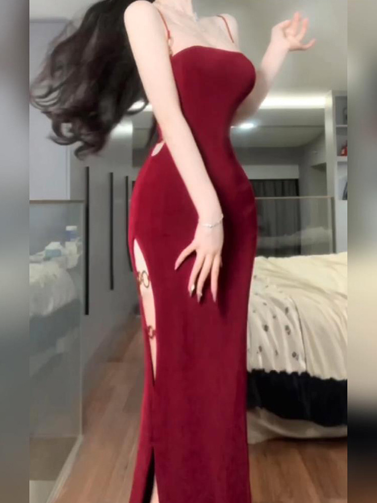 Slim-fit Slit Hip-wrapped Hollow Red Sling Dress