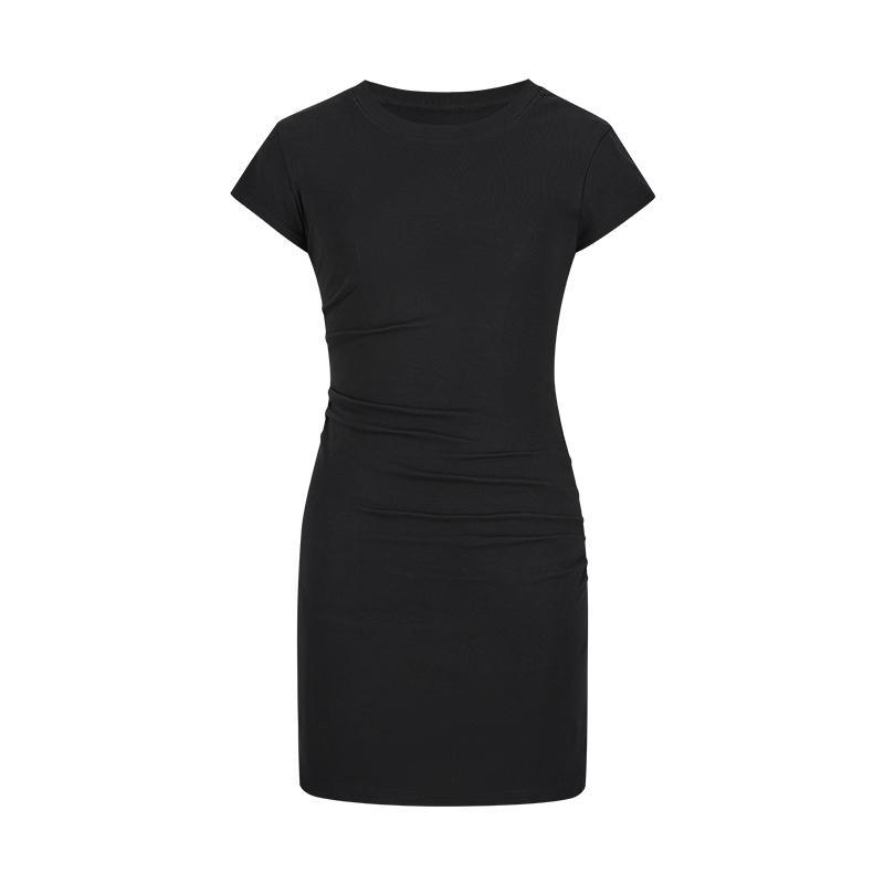 Figure-flattering Basic Short-sleeve Dress