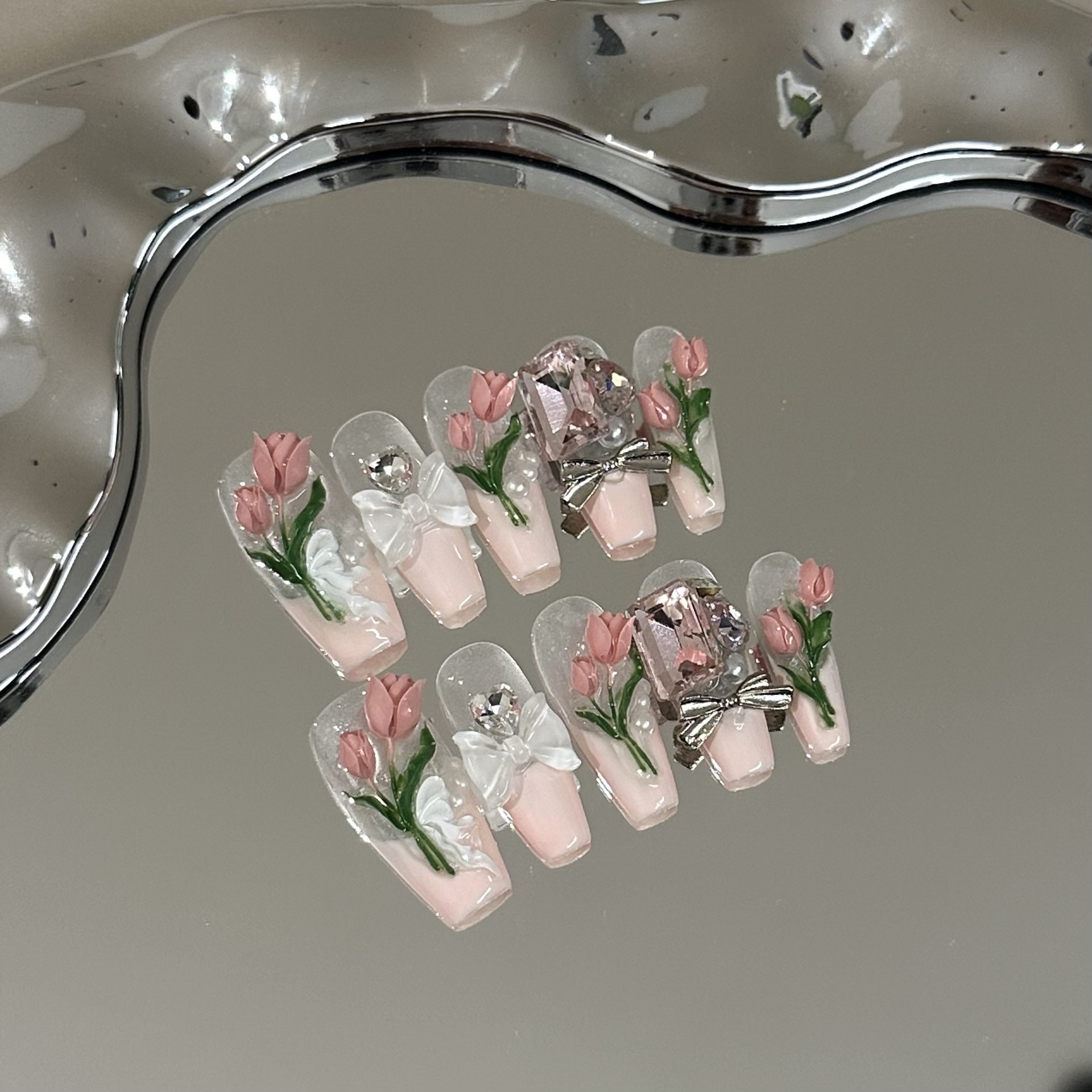High Sense Spring And Summer Three-dimensional Tulip Flowers Handmade Wear Nail Tip