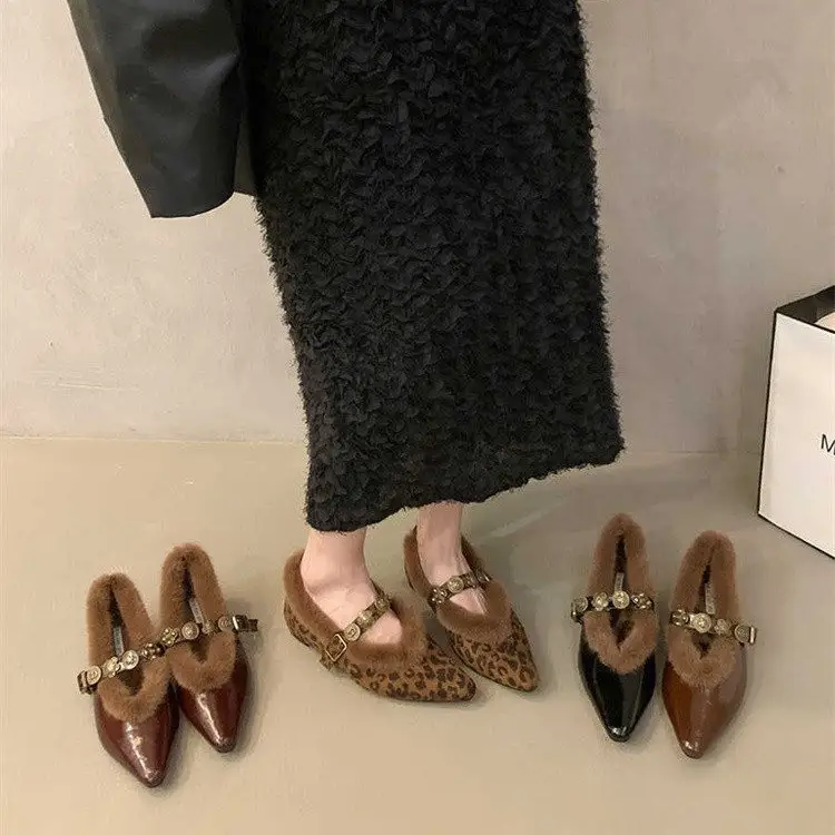 New Style Flat Velvet-lined Single-strap Pumps