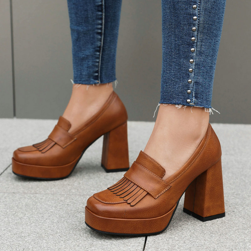 Springautumn Block-heeled Pumps With A Square Toe And A Platform