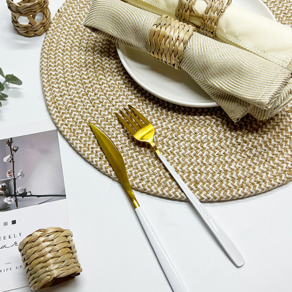 Hand-woven Rhizoma Prisma Napkin Ring - Image 5