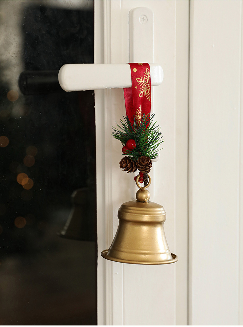 New Metal Iron Art Jingling Bell Pendant Creative