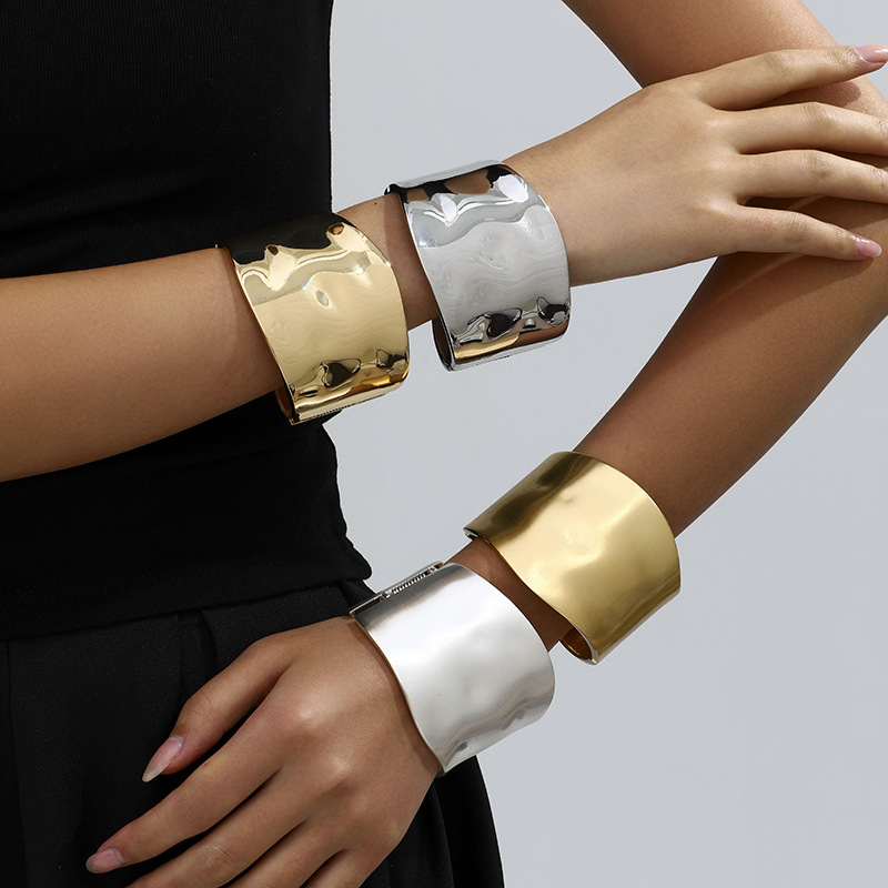 Womens Minimalis Stylish Geometric Smooth Bracelet