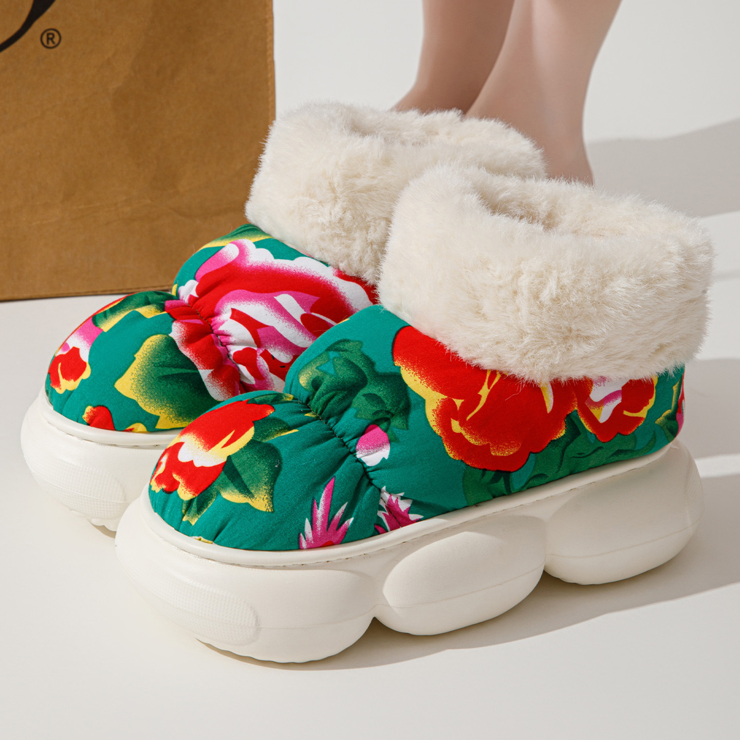 Fleece-lined Thickened Non-slip Warm Cotton Shoes For Outdoor Wear