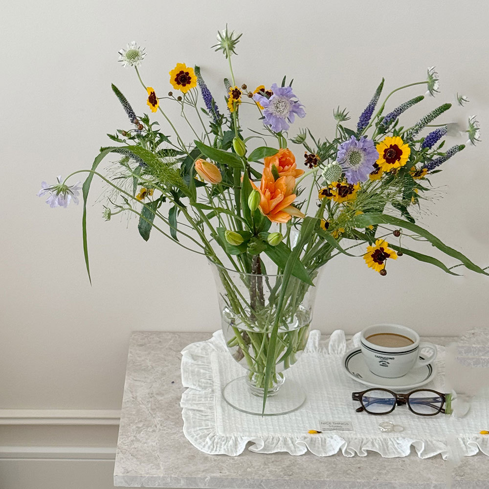 Glass Vase for Floral Arrangements, picture 3 of 4