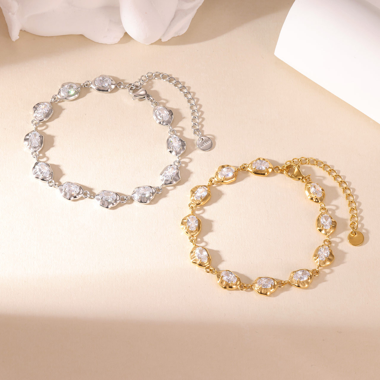 Affordable Luxury Womens Bracelet With Zircon High-end And Fashionable