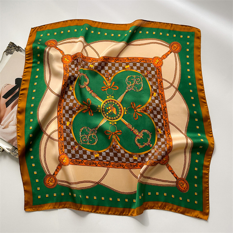 European And American Chain Scarf Printing