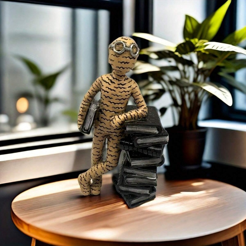 Synthetic resin reader figurine decoration (reader a)
